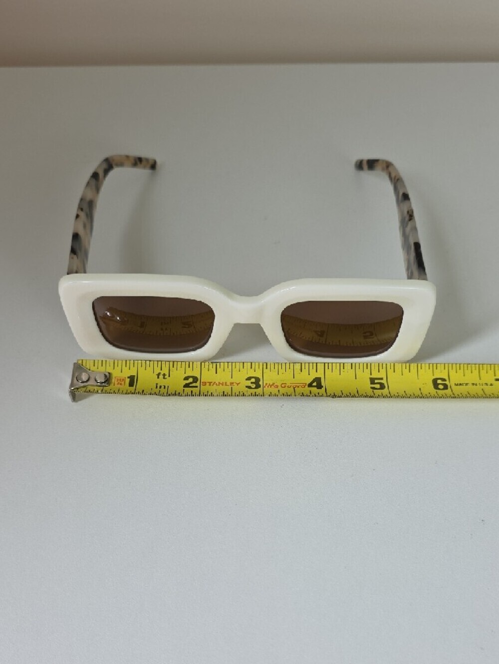 Banbe Beige Rectangular Sunglasses with Brown Lenses and Tortoiseshell Temples - Picture 7 of 8